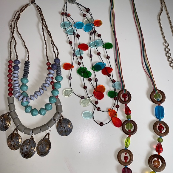 A lot of 14 necklaces for 1 price - Picture 3 of 5